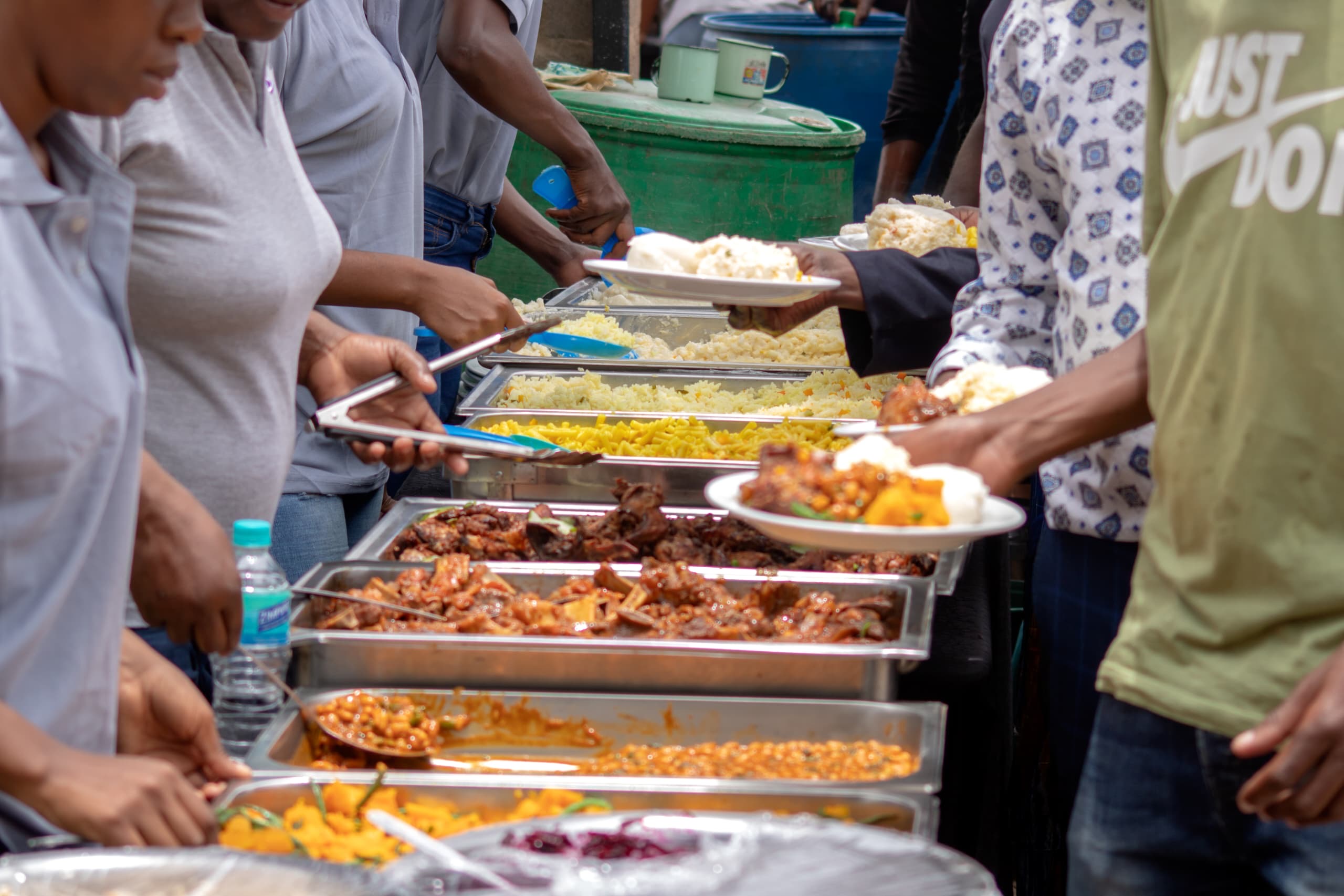 Warm buffet serving line